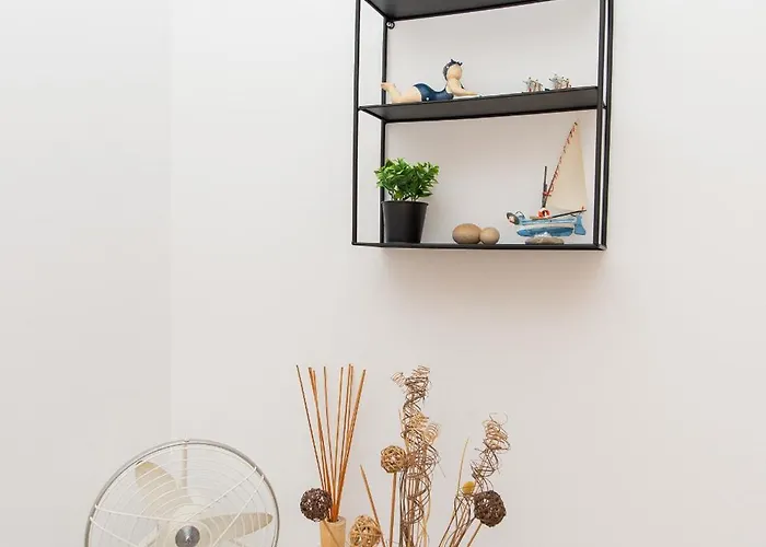 Beautiful Cozy Jug In Neighbourhood. 아파트 스플리트