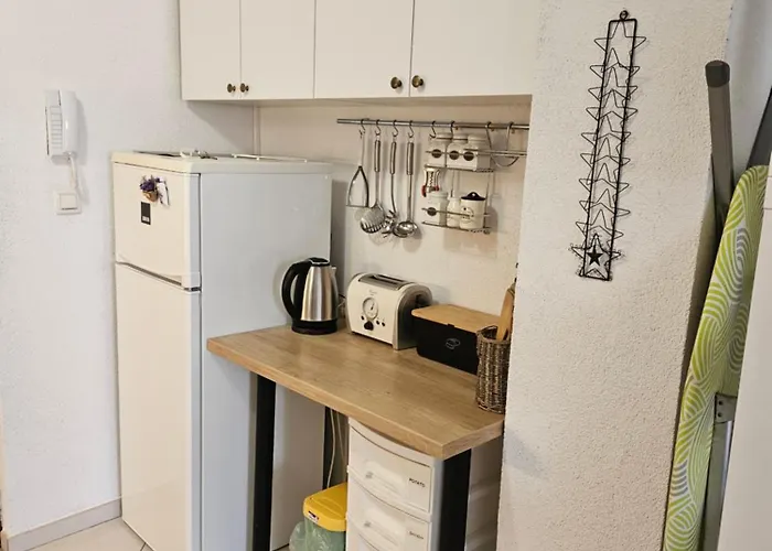 아파트 Beautiful Cozy Jug In Neighbourhood. *